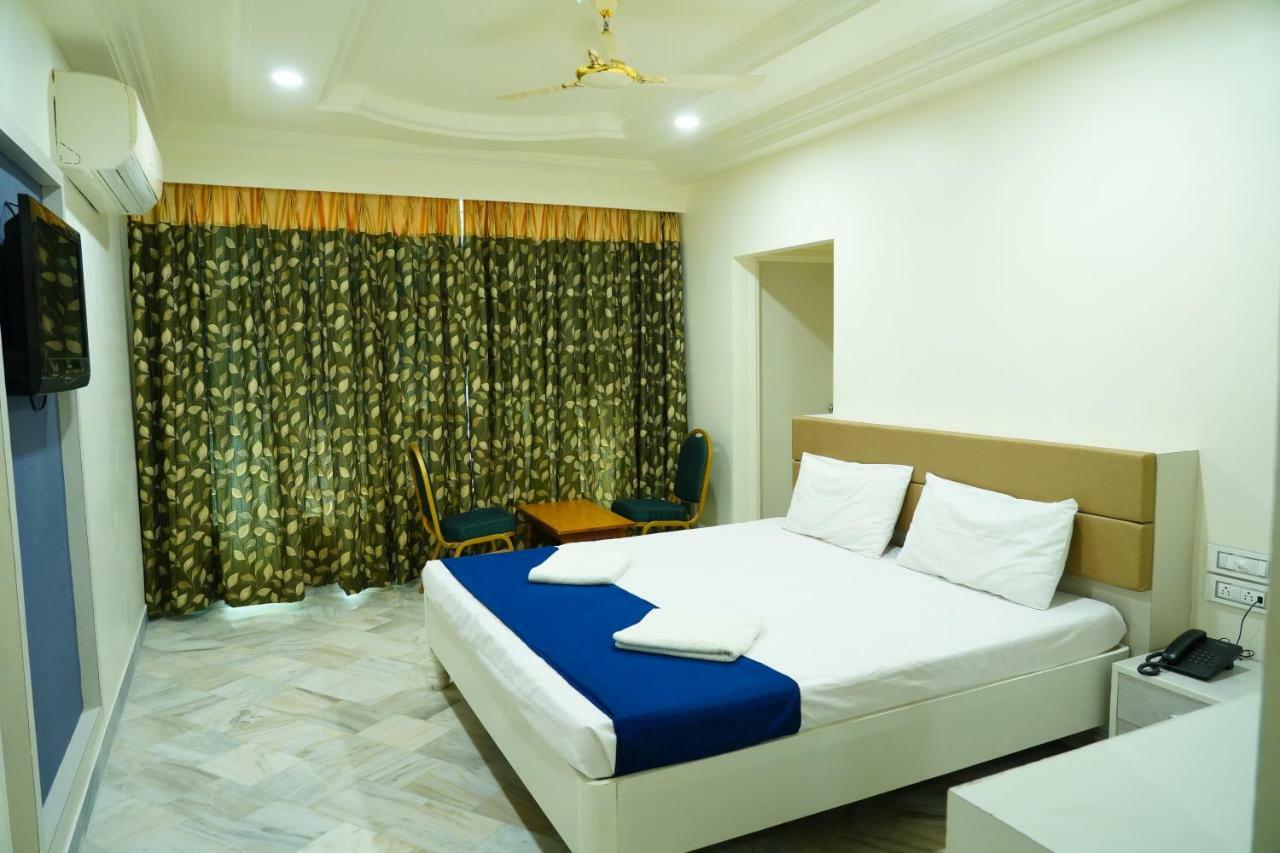 Hotel Swagath Grand Miryalaguda Miriālgūda Kültér fotó